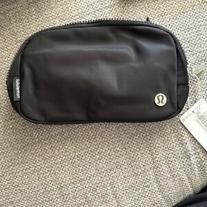 BRAND NEW Lululemon belt bag